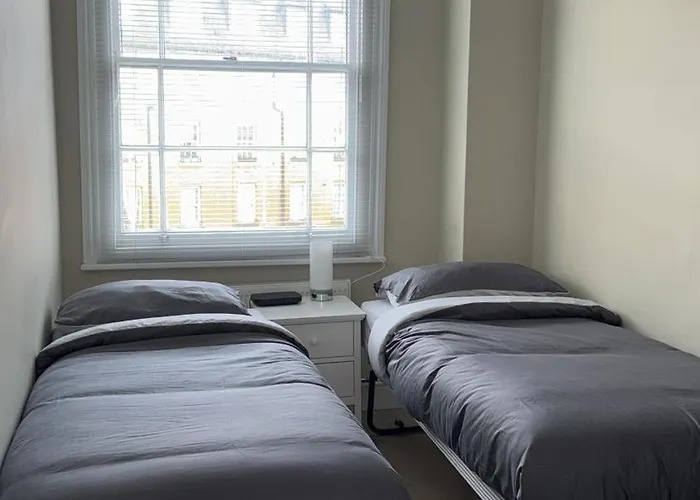 Central London-Modern Contemporary Flat